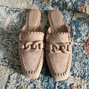 Anne Klein Beige Chain Detail Mules